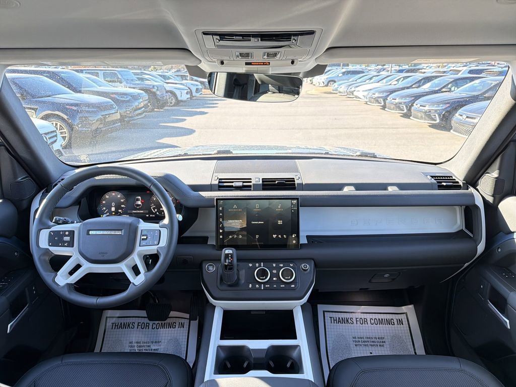 Used 2025 Land Rover Defender 110 S image 17