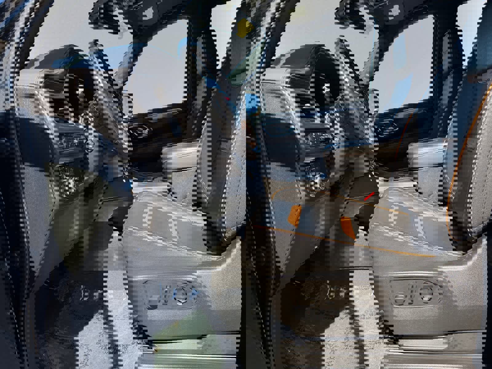 Used 2023 GMC Yukon AT4 w/ AT4 Premium Package image 23