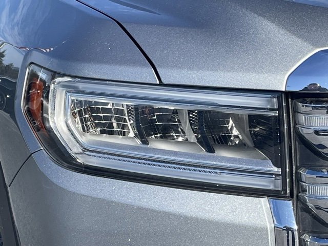 Certified 2023 GMC Acadia SLE w/ Driver Convenience Package image 17