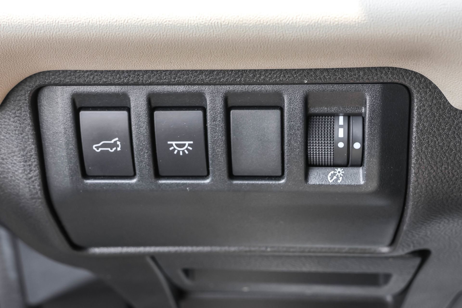 Used 2023 Subaru Ascent Limited image 23