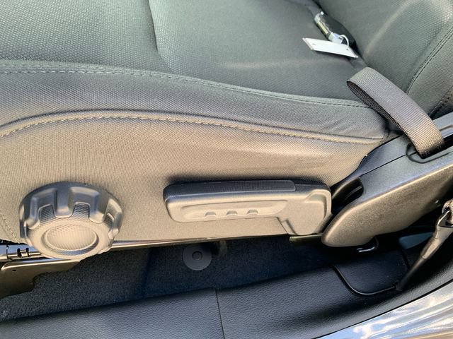 Used 2022 Jeep Wrangler Unlimited Sport AWD/4WD image 35