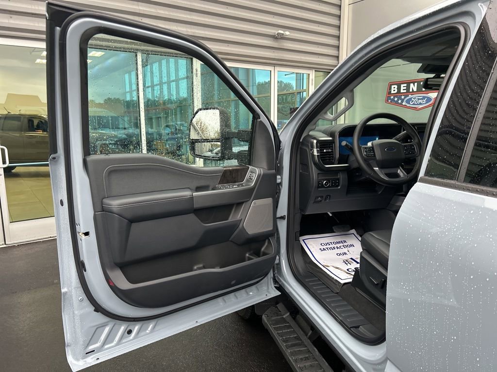 New 2026 Ford F350 Lariat w/ Black Appearance Package image 11