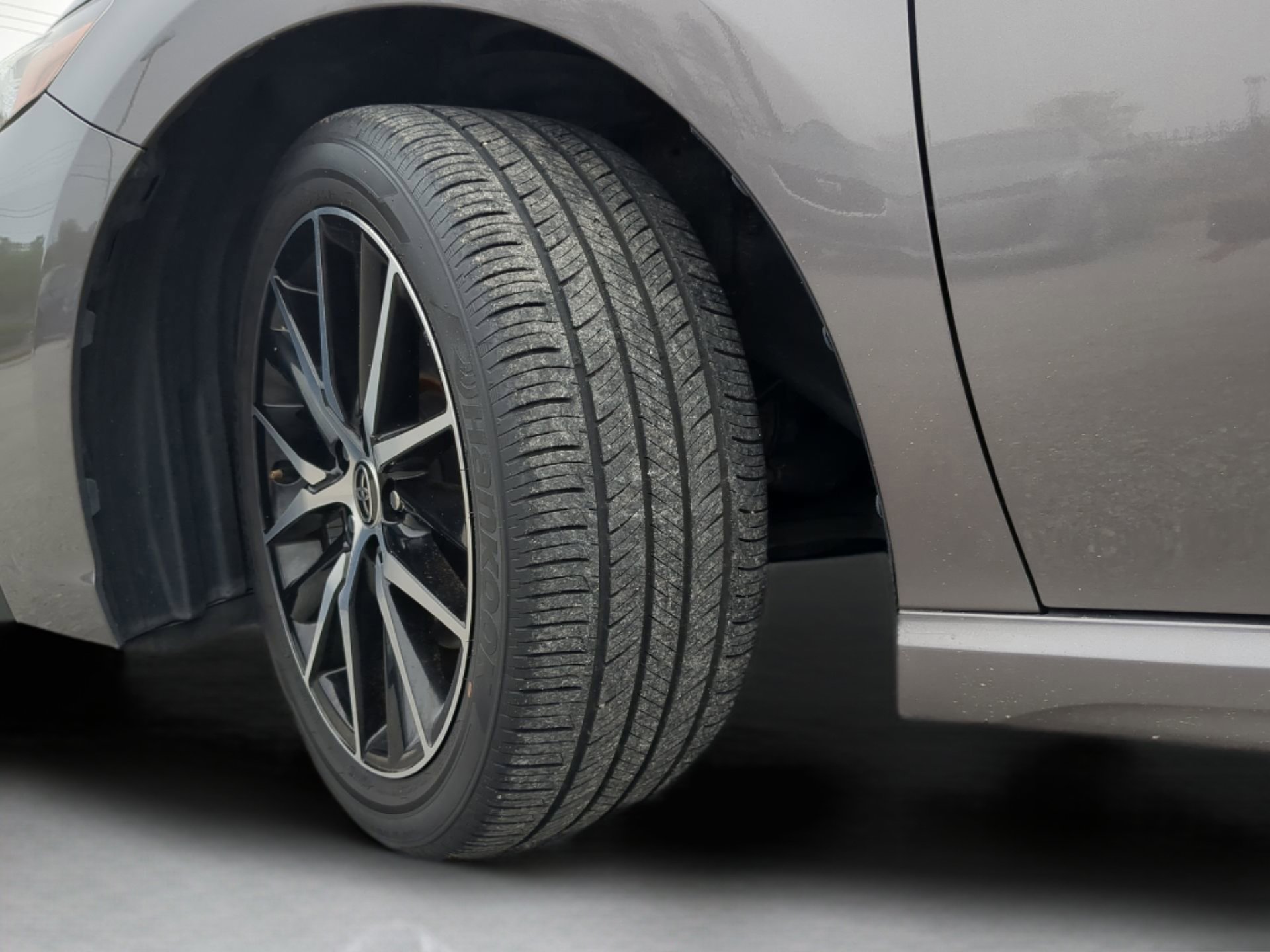 Used 2022 Toyota Camry SE w/ Carpet Mat Package (TMS) image 60