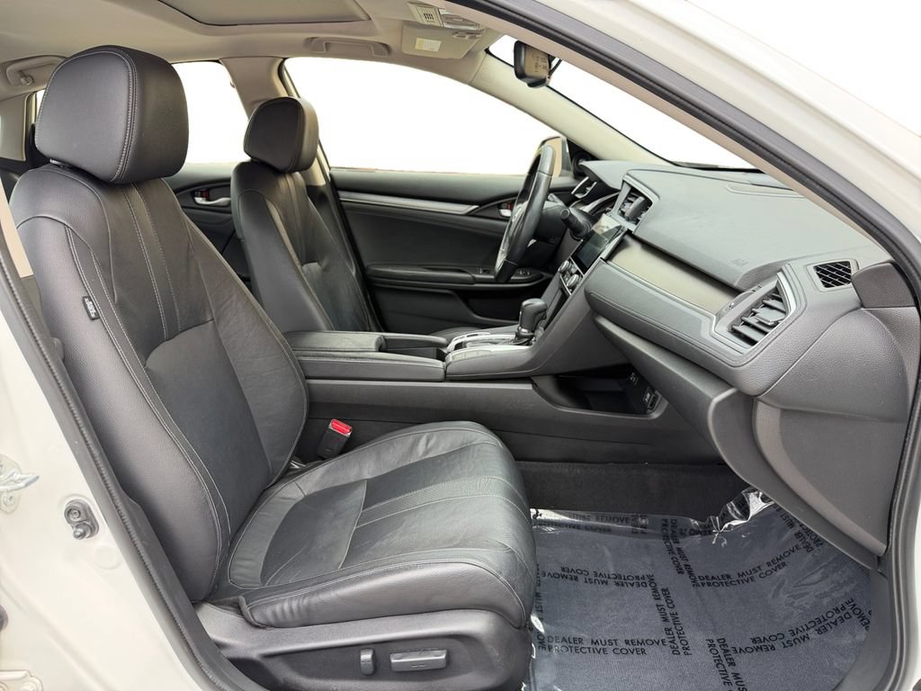 Used 2018 Honda Civic Touring image 18