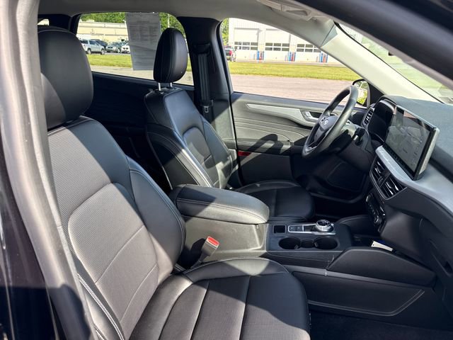 Used 2024 Ford Escape Platinum AWD/4WD image 13
