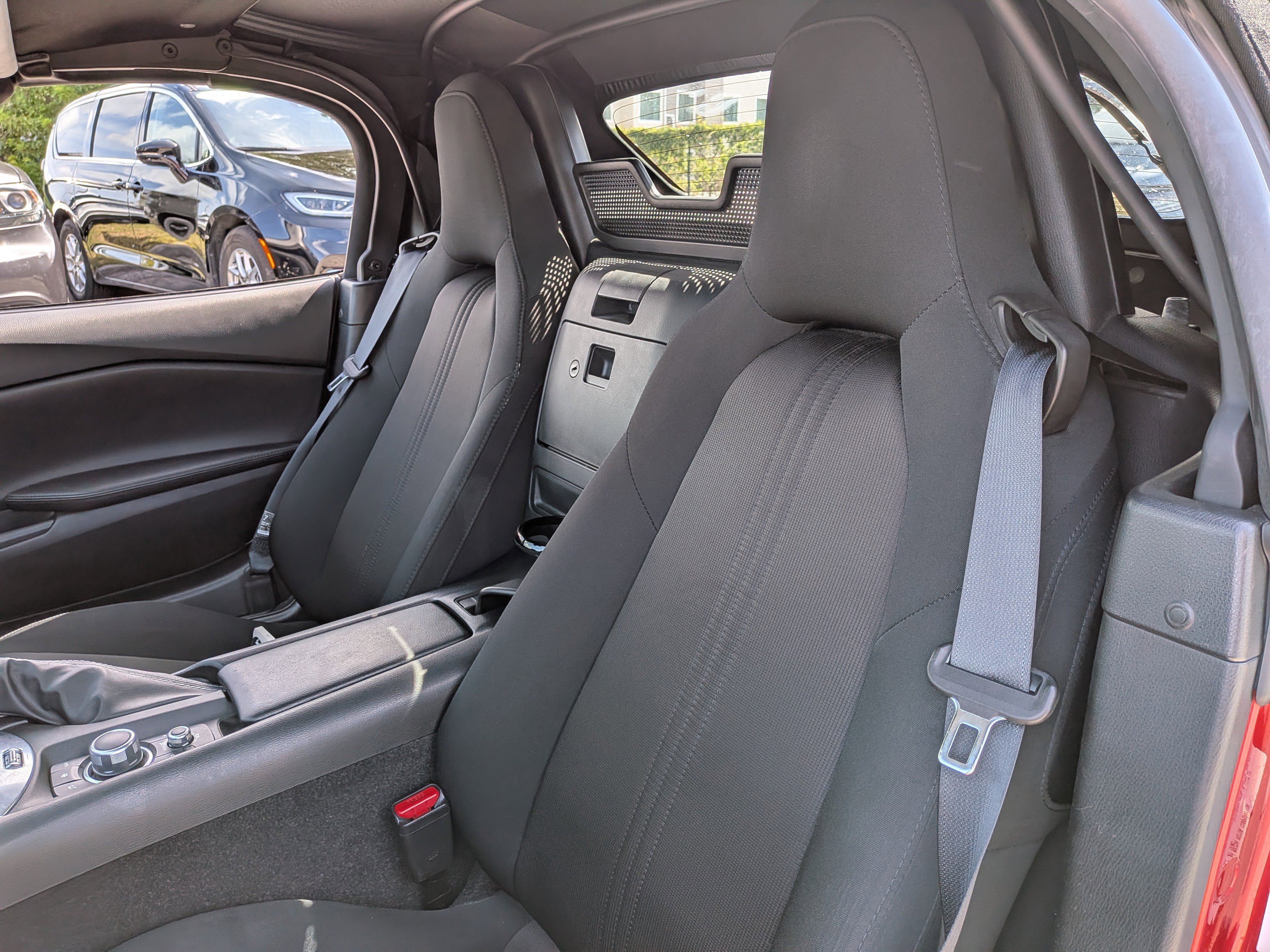 Used 2021 MAZDA MX-5 Miata Sport RWD image 16
