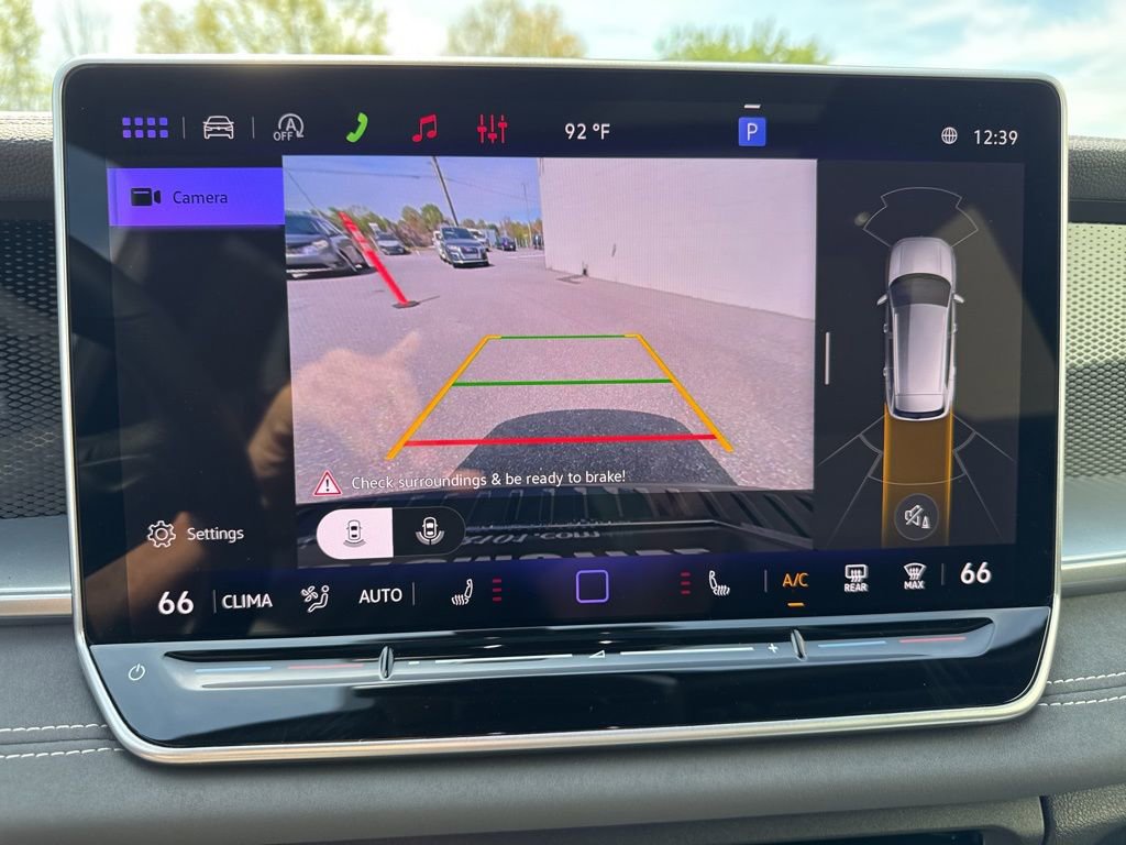 Certified 2026 Volkswagen Tiguan SE R-Line image 22