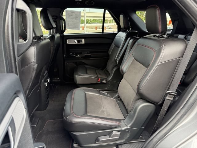 Used 2023 Ford Explorer ST-Line w/ Class IV Trailer Tow Package RWD image 31