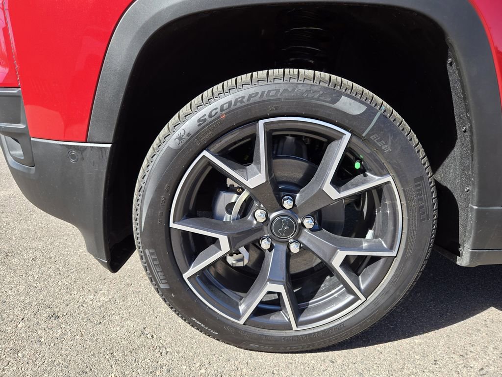 New 2026 Jeep Cherokee Overland image 7