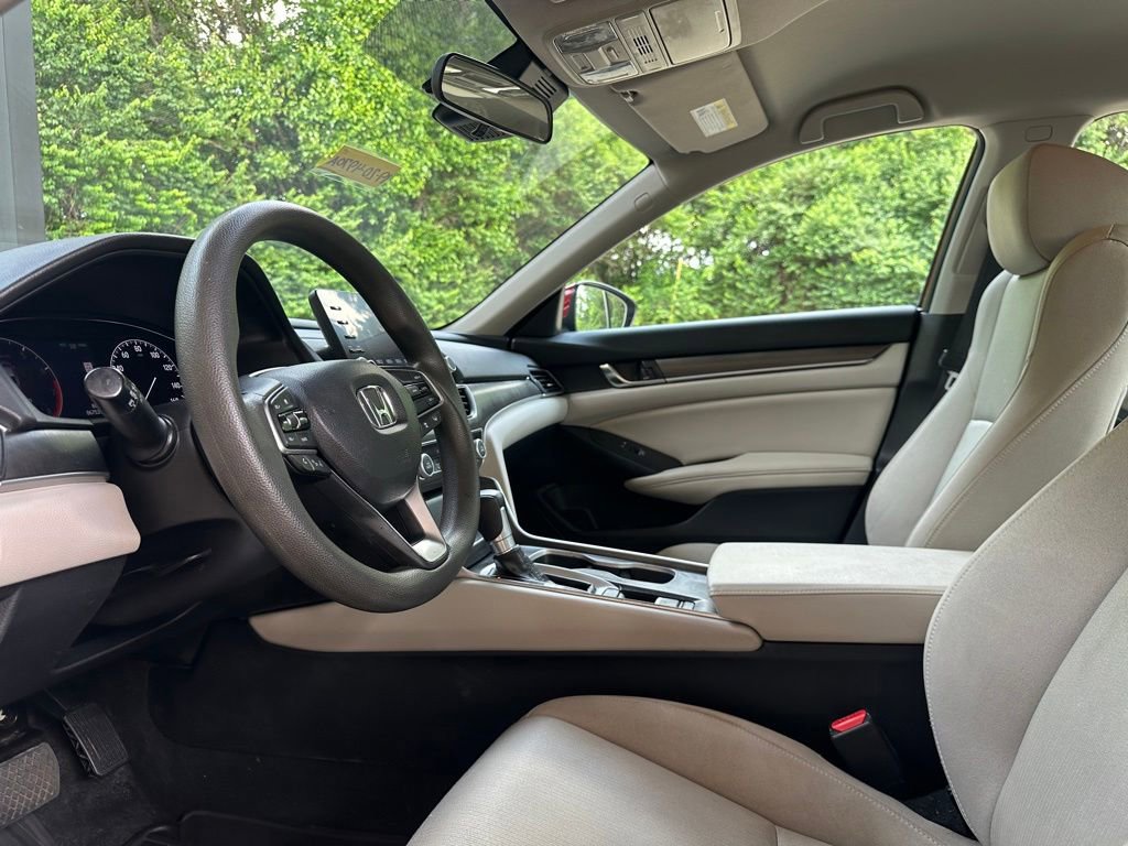 Used 2019 Honda Accord LX image 9