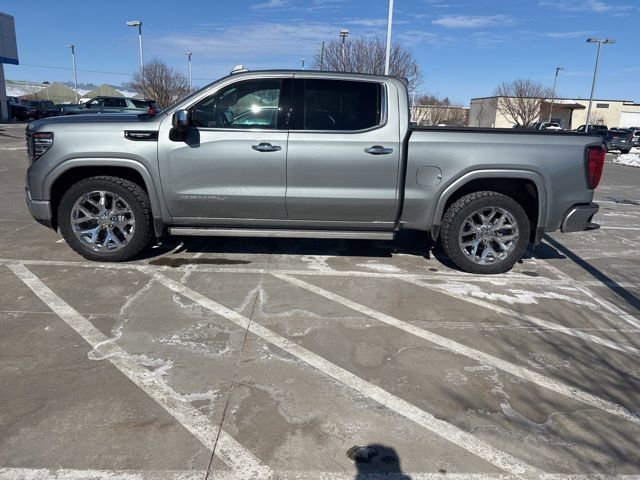 Used 2025 GMC Sierra 1500 Denali Ultimate AWD/4WD image 4