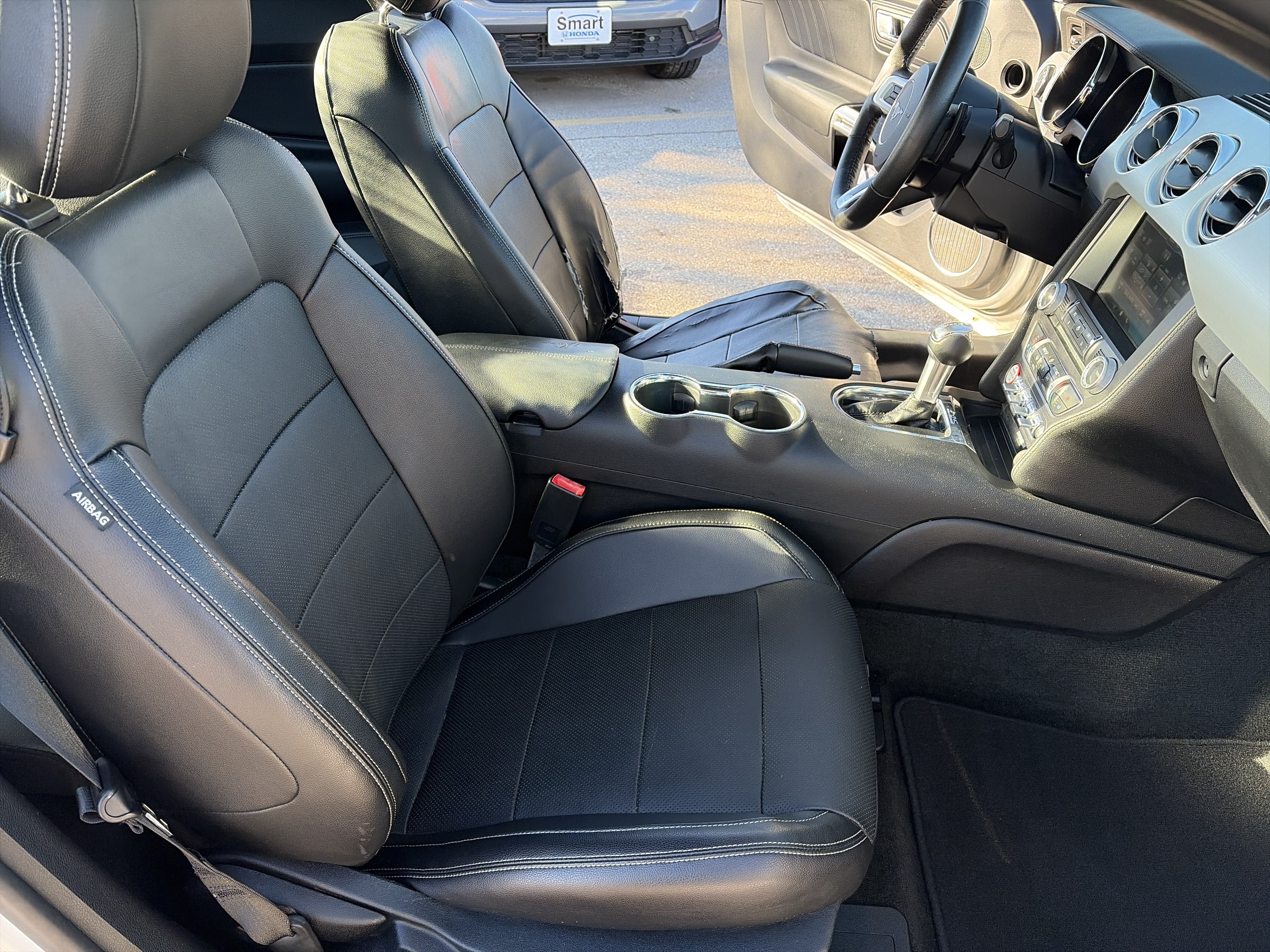Used 2015 Ford Mustang GT Premium RWD image 13