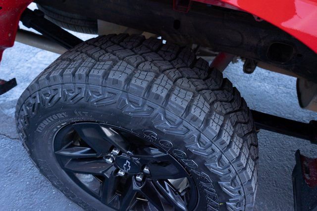 Used 2023 Chevrolet Silverado 1500 Custom Trail Boss w/ LPO, Dark Essentials Package image 19