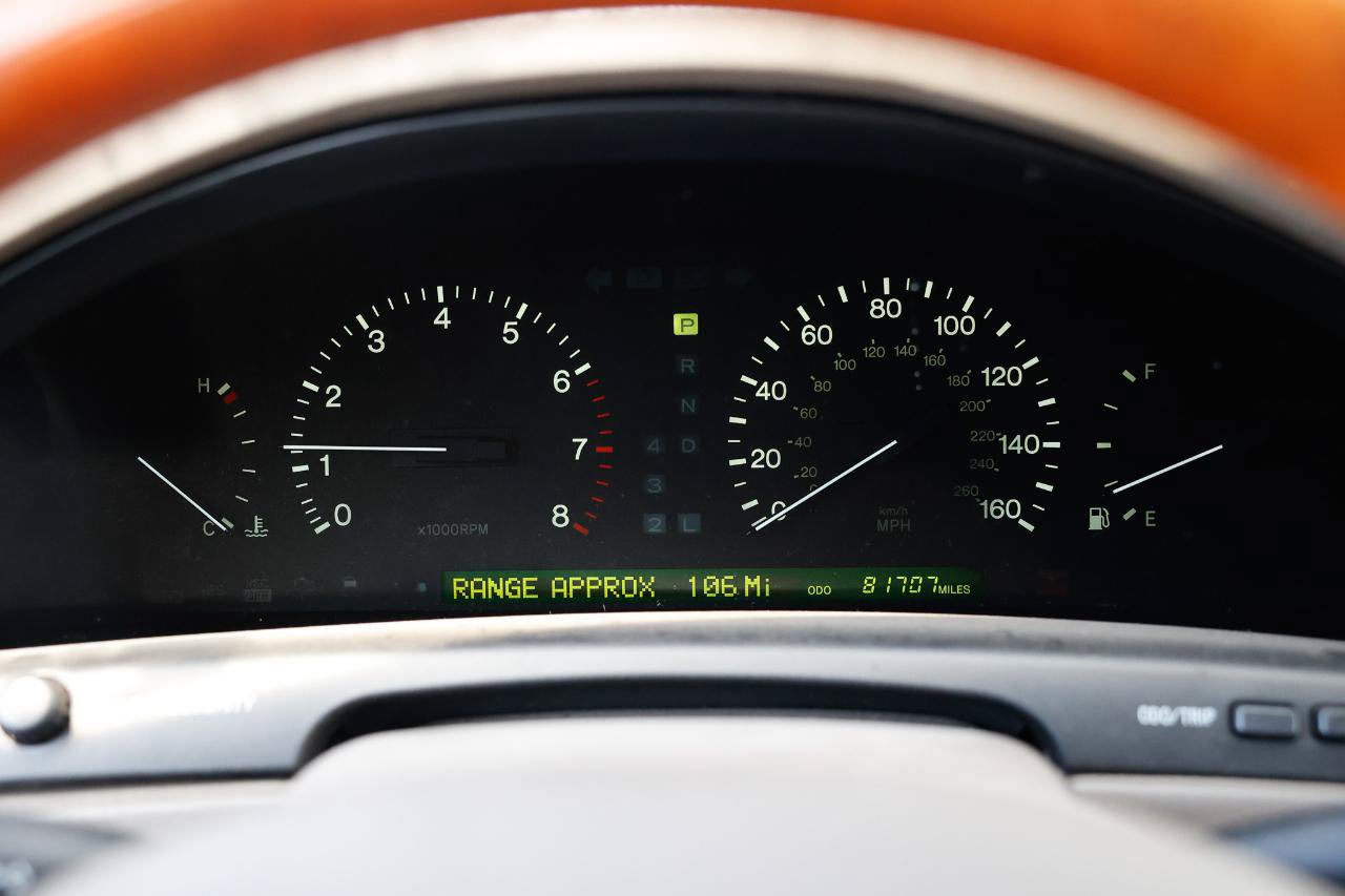 Used 1999 Lexus LS 400 w/ Premium Pkg RWD image 26