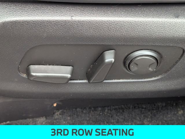 Used 2022 Kia Carnival LX FWD image 16