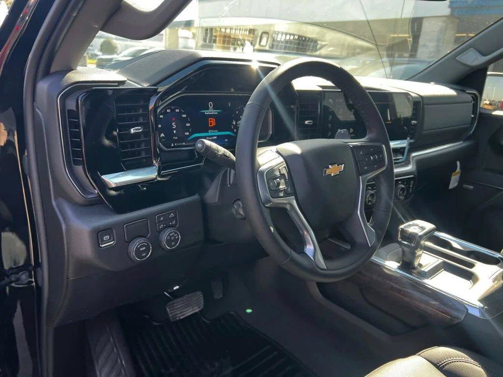Used 2026 Chevrolet Silverado 1500 LTZ w/ LTZ Premium Texas Edition RWD image 28