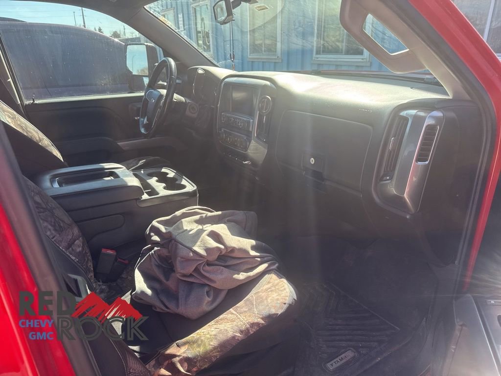 Used 2017 Chevrolet Silverado 1500 LT w/ All Star Edition AWD/4WD image 7
