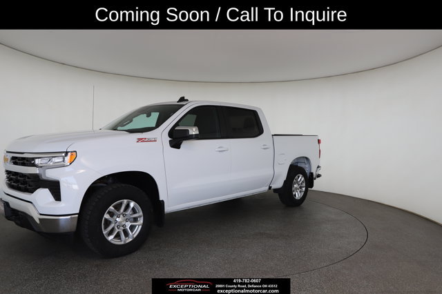 Used 2024 Chevrolet Silverado 1500 LT w/ Z71 Off-Road Package AWD/4WD image 3