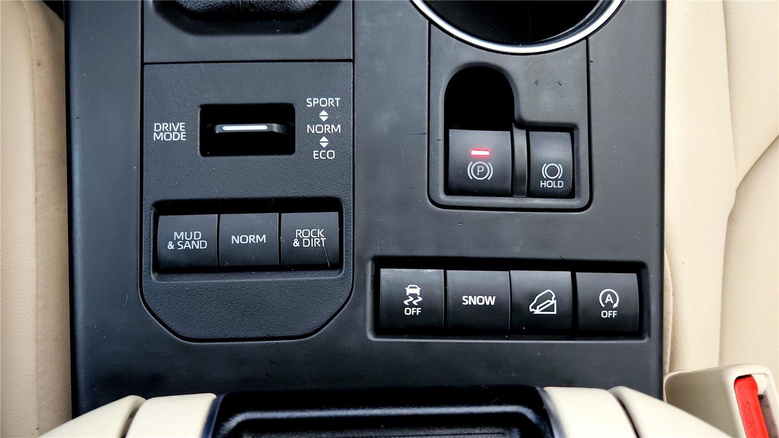 Used 2022 Toyota Highlander XLE image 47