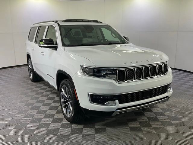 Used 2024 Jeep Wagoneer L Series III w/ Premium Group I AWD/4WD image 3