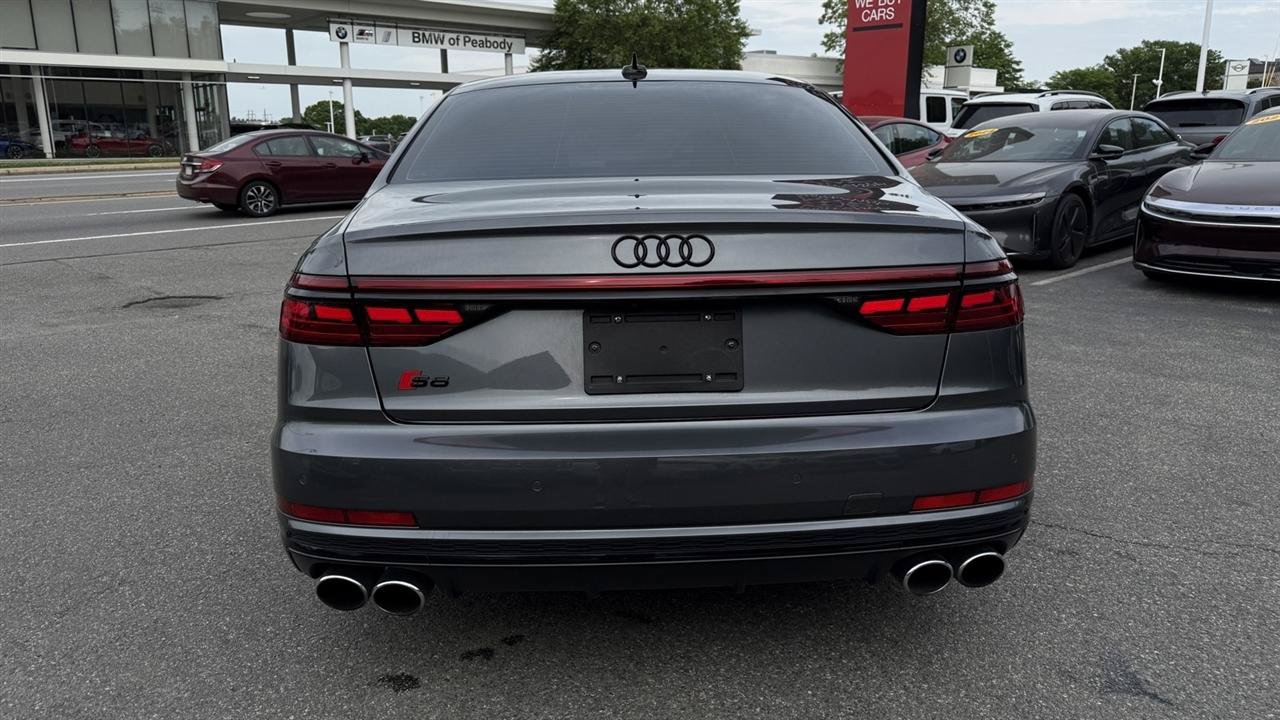 Used 2021 Audi S8 L AWD/4WD image 15