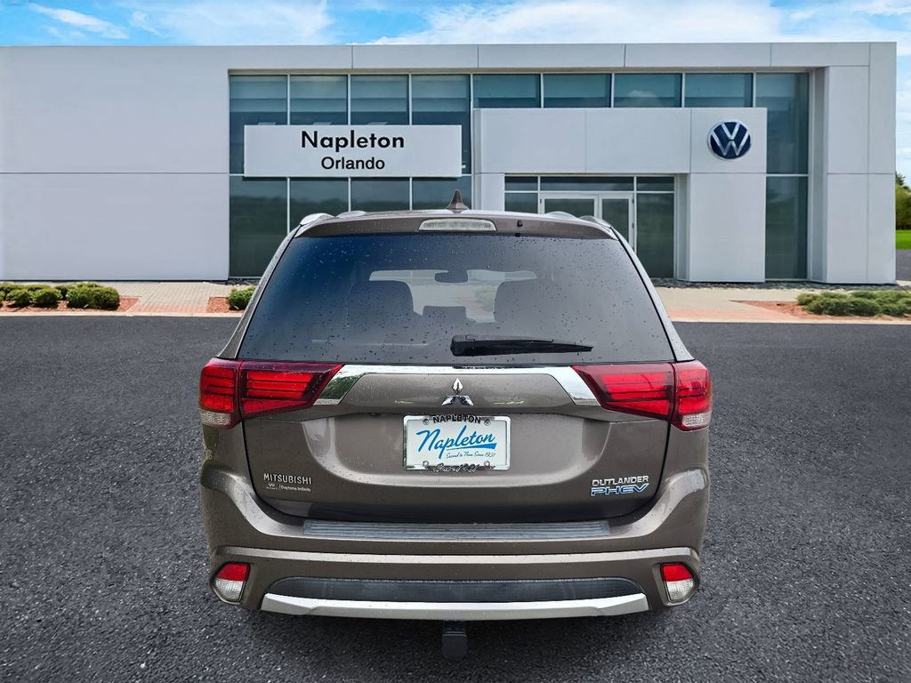 Used 2018 Mitsubishi Outlander SEL image 6