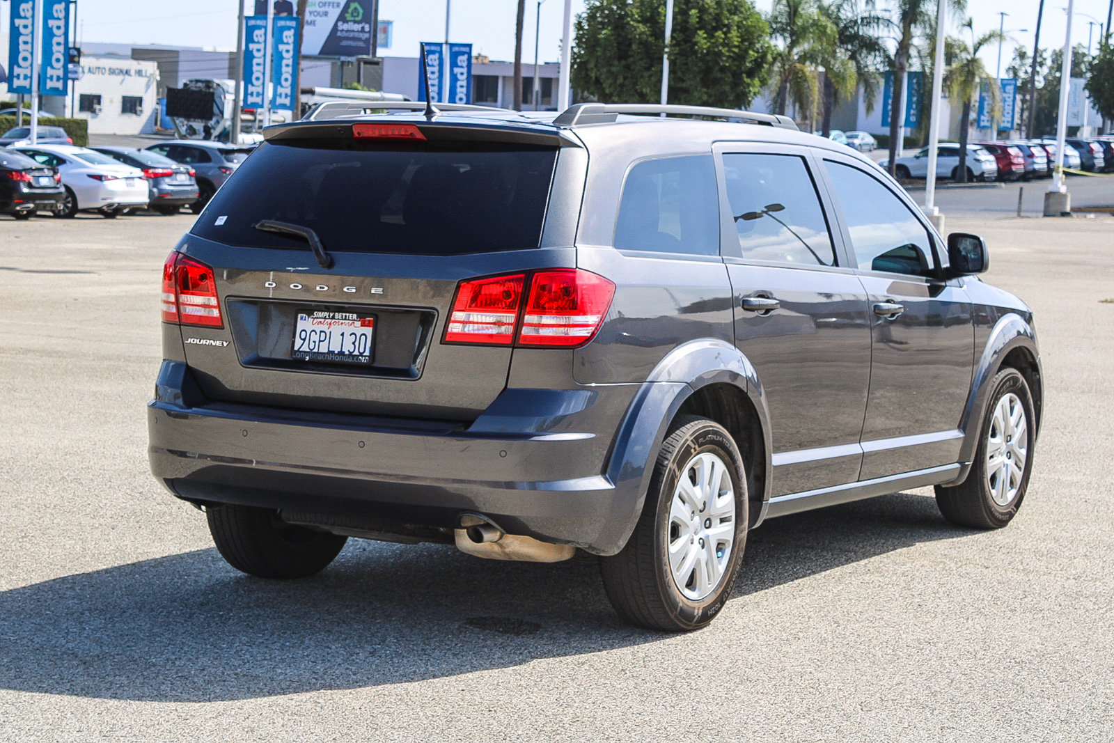 Used 2020 Dodge Journey SE FWD image 7