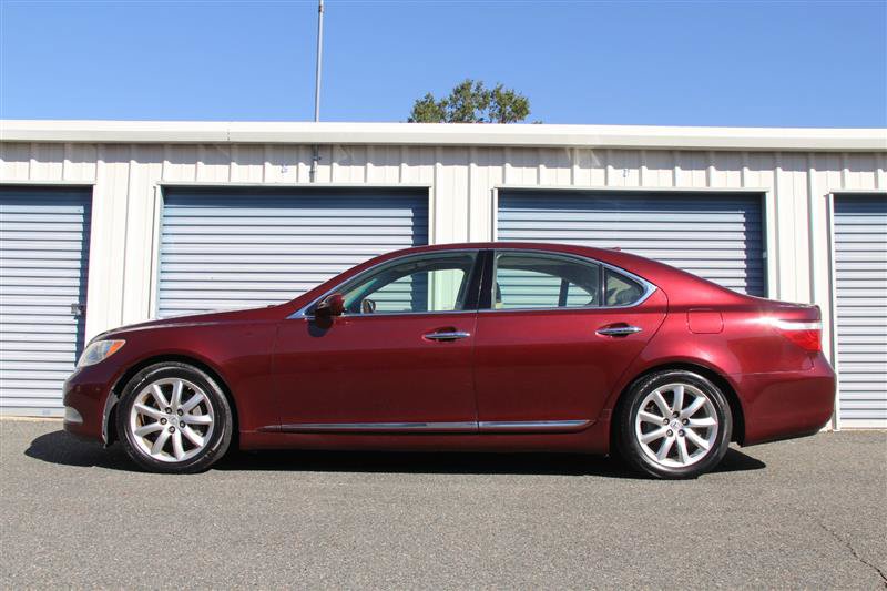 Used 2007 Lexus LS 460 RWD image 9