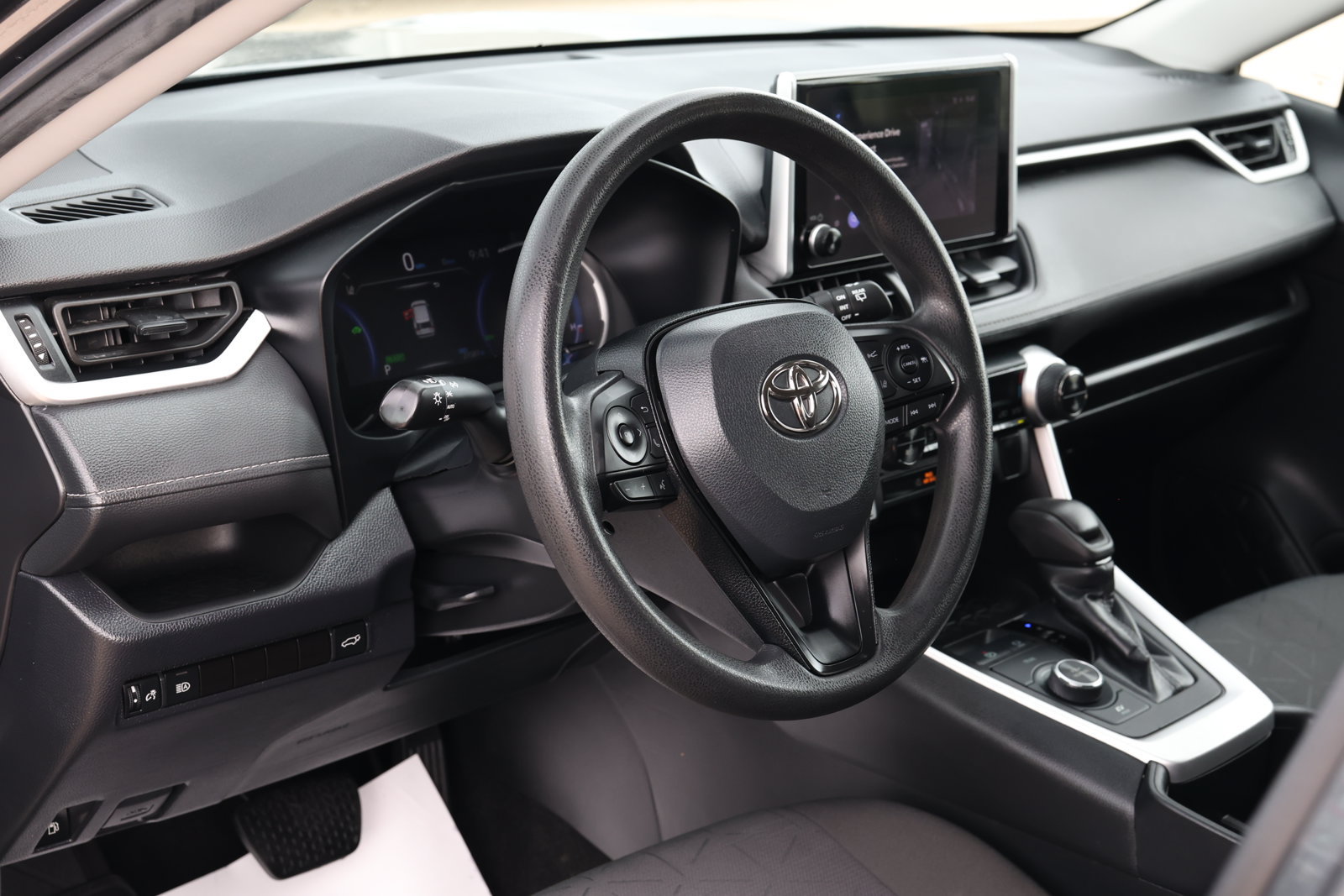 Used 2023 Toyota RAV4 XLE w/ Convenience Package AWD/4WD image 13