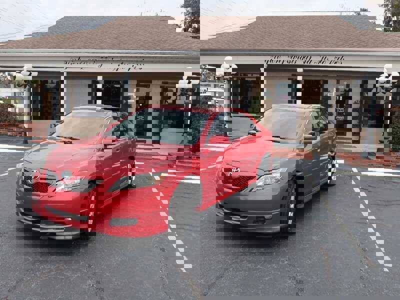 Used 2009 Toyota Camry SE image 1