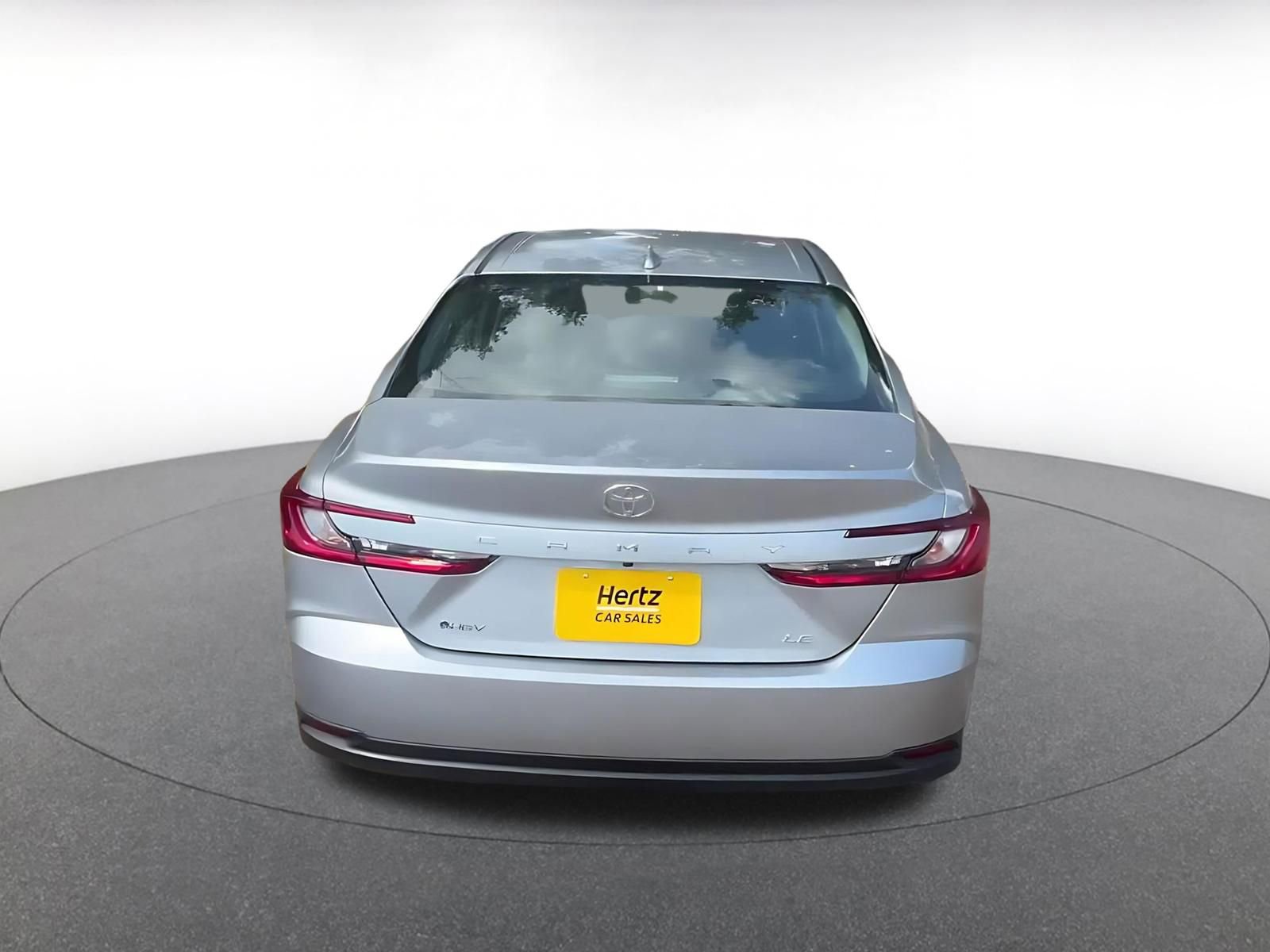 Used 2025 Toyota Camry LE FWD image 12