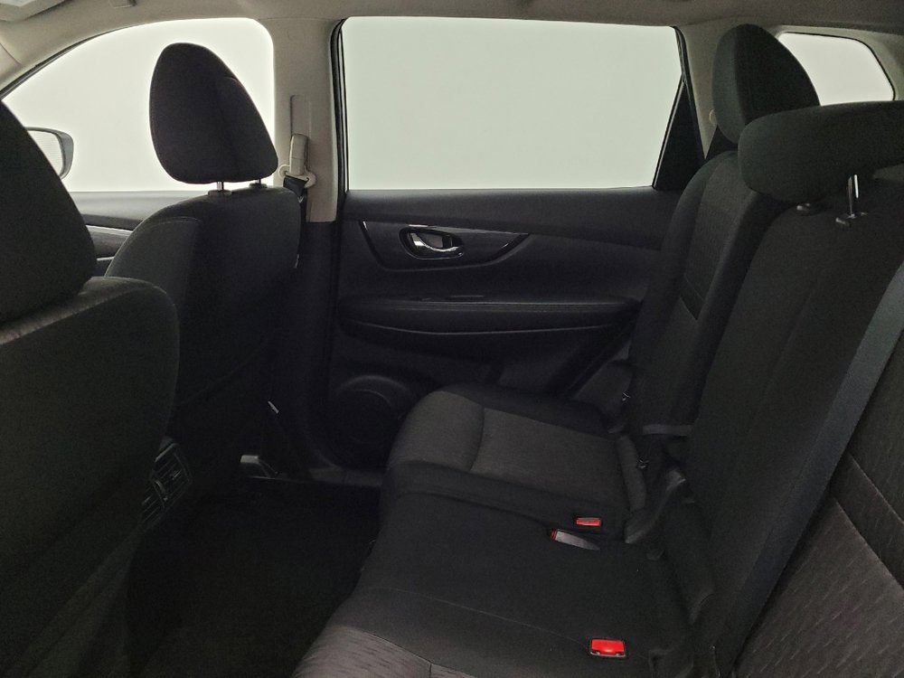 Used 2019 Nissan Rogue SV AWD/4WD image 18