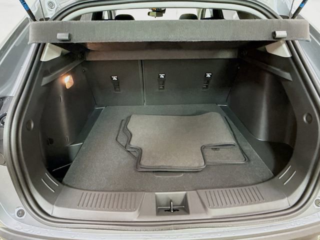 New 2026 Chevrolet Trax LT w/ Sunroof Package image 26