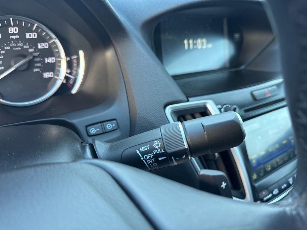 Used 2017 Acura TLX image 18