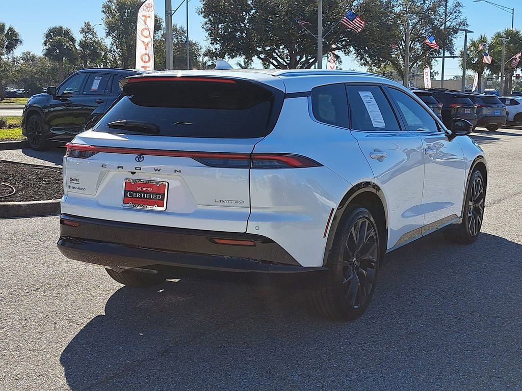 Certified 2025 Toyota Crown Signia Limited image 3