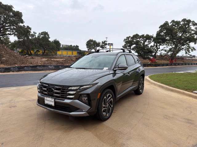 New 2026 Hyundai Tucson Limited AWD/4WD image 2
