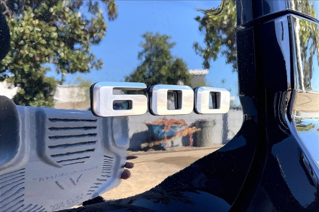 New 2026 Cadillac Escalade ESV Luxury image 16