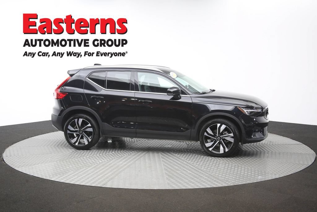 Used 2025 Volvo XC40 B5 Plus AWD/4WD image 47