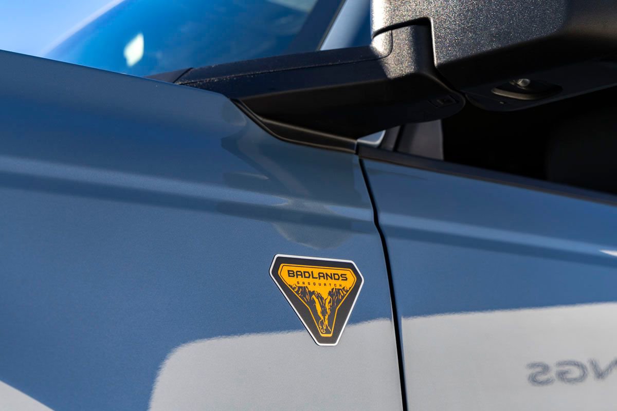 Used 2023 Ford Bronco Badlands image 11