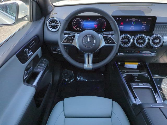 Used 2026 Mercedes-Benz GLB 250 4MATIC image 16