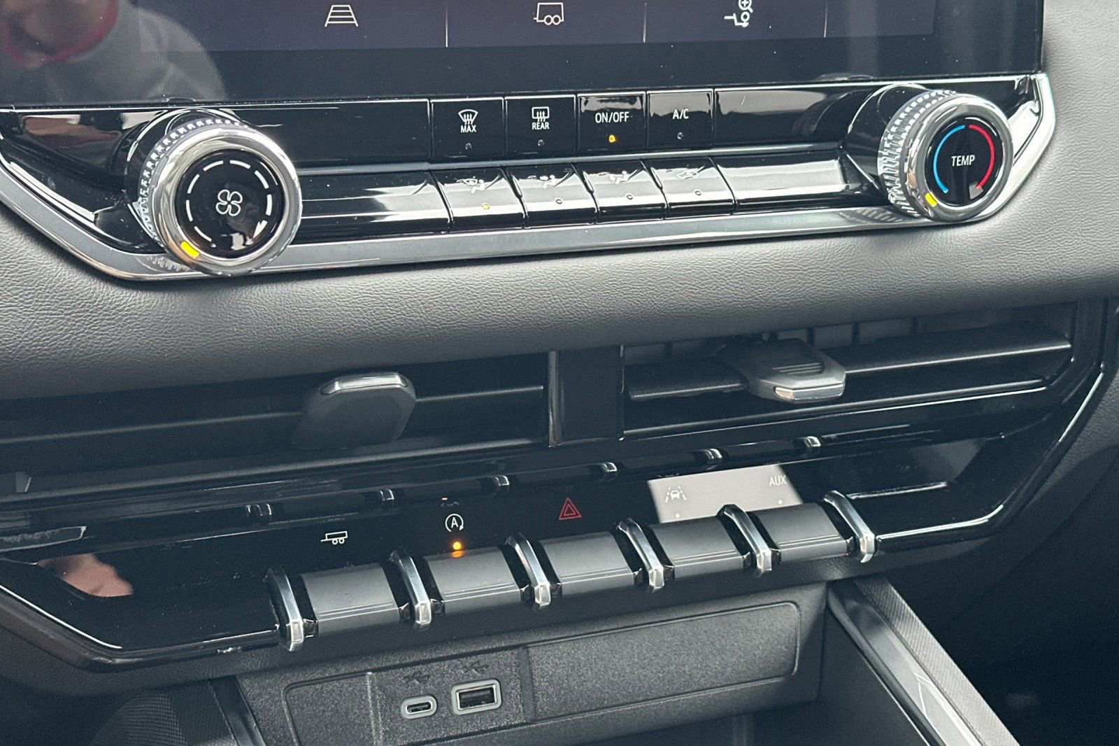 New 2026 GMC Canyon Elevation image 21