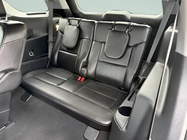 Used 2023 Ford Explorer Limited w/ Equipment Group 301A AWD/4WD image 8