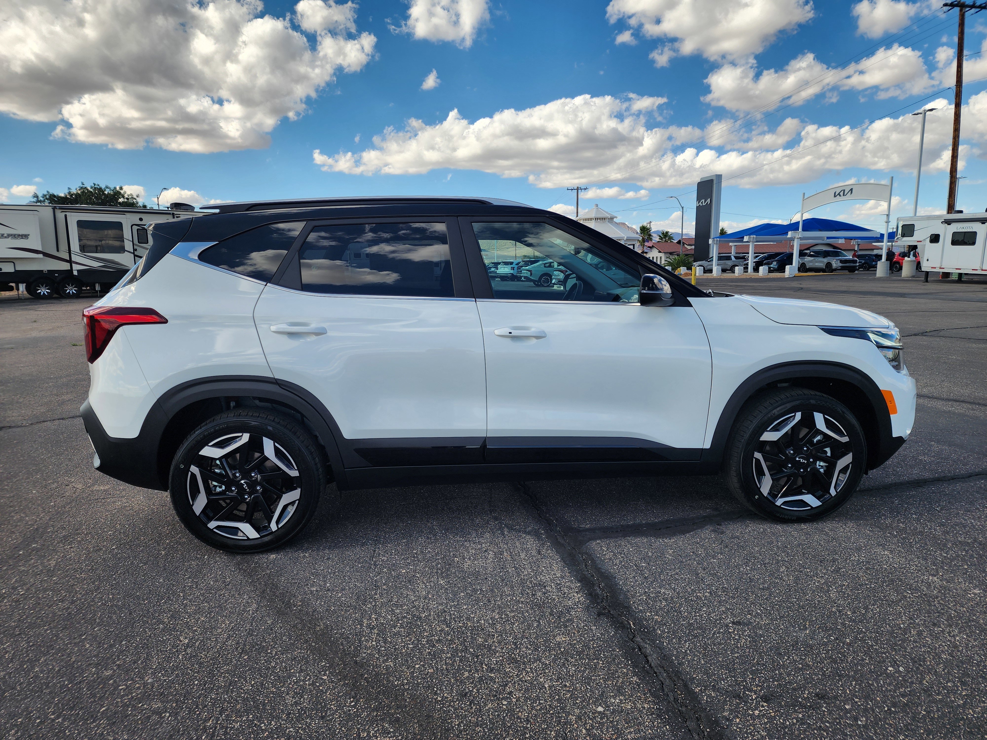 New 2026 Kia Seltos SX image 4