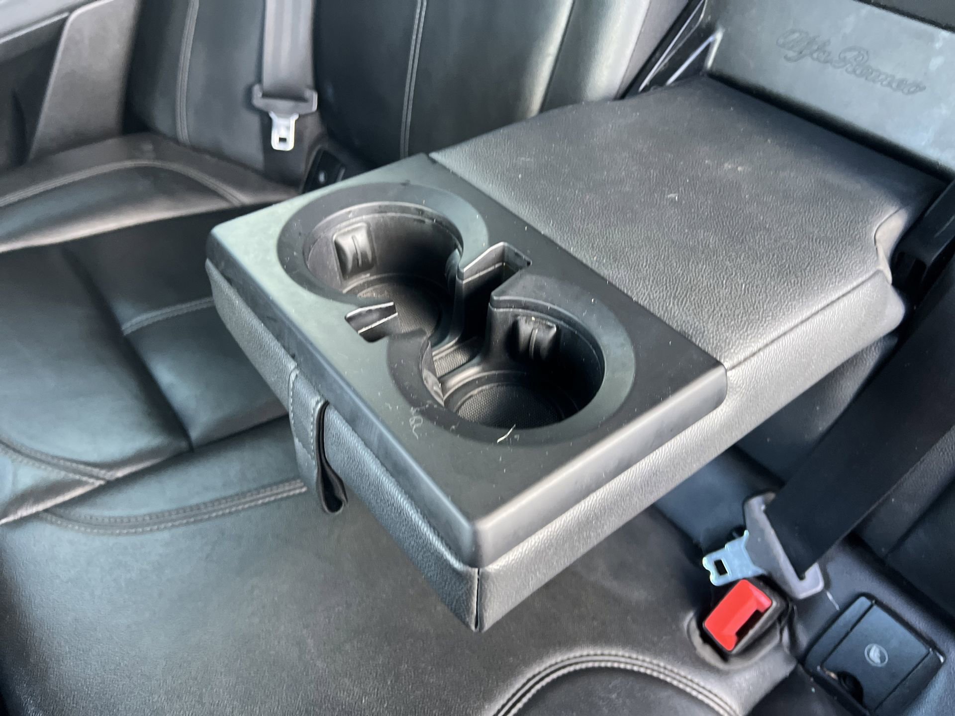 Used 2022 Alfa Romeo Stelvio Ti image 23