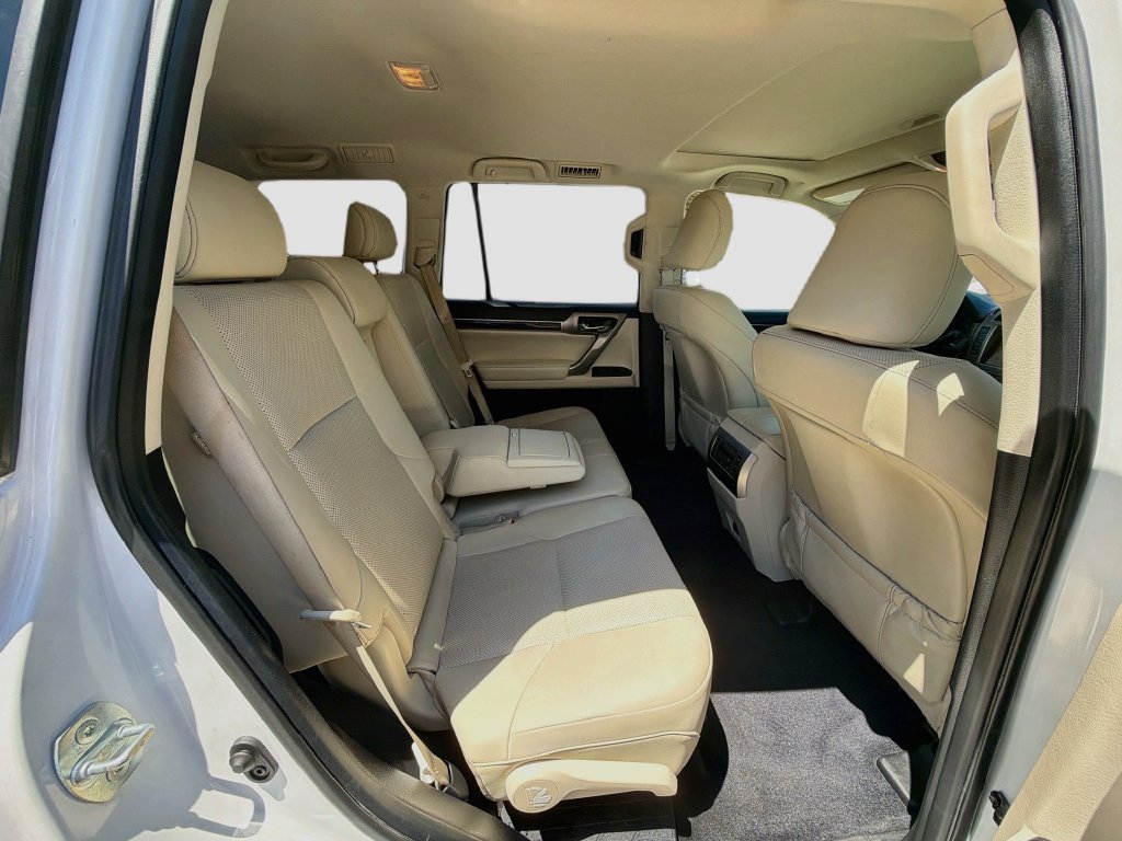 Used 2020 Lexus GX 460 Premium w/ Premium Package AWD/4WD image 30