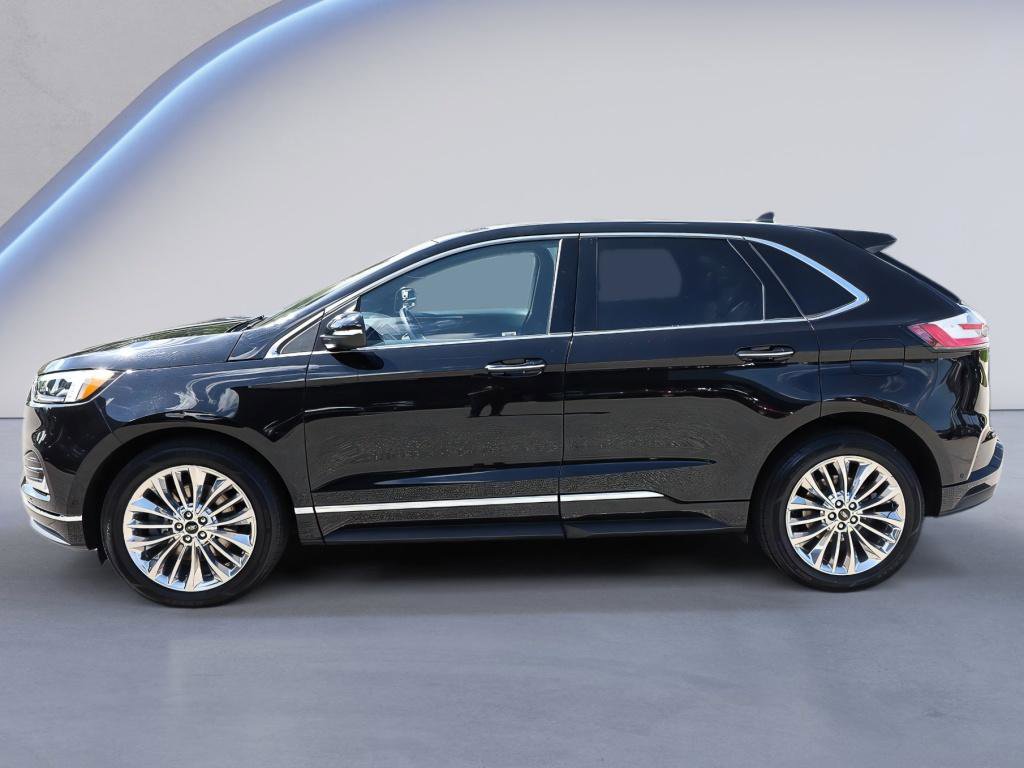 Used 2020 Ford Edge Titanium w/ Equipment Group 301A AWD/4WD image 2