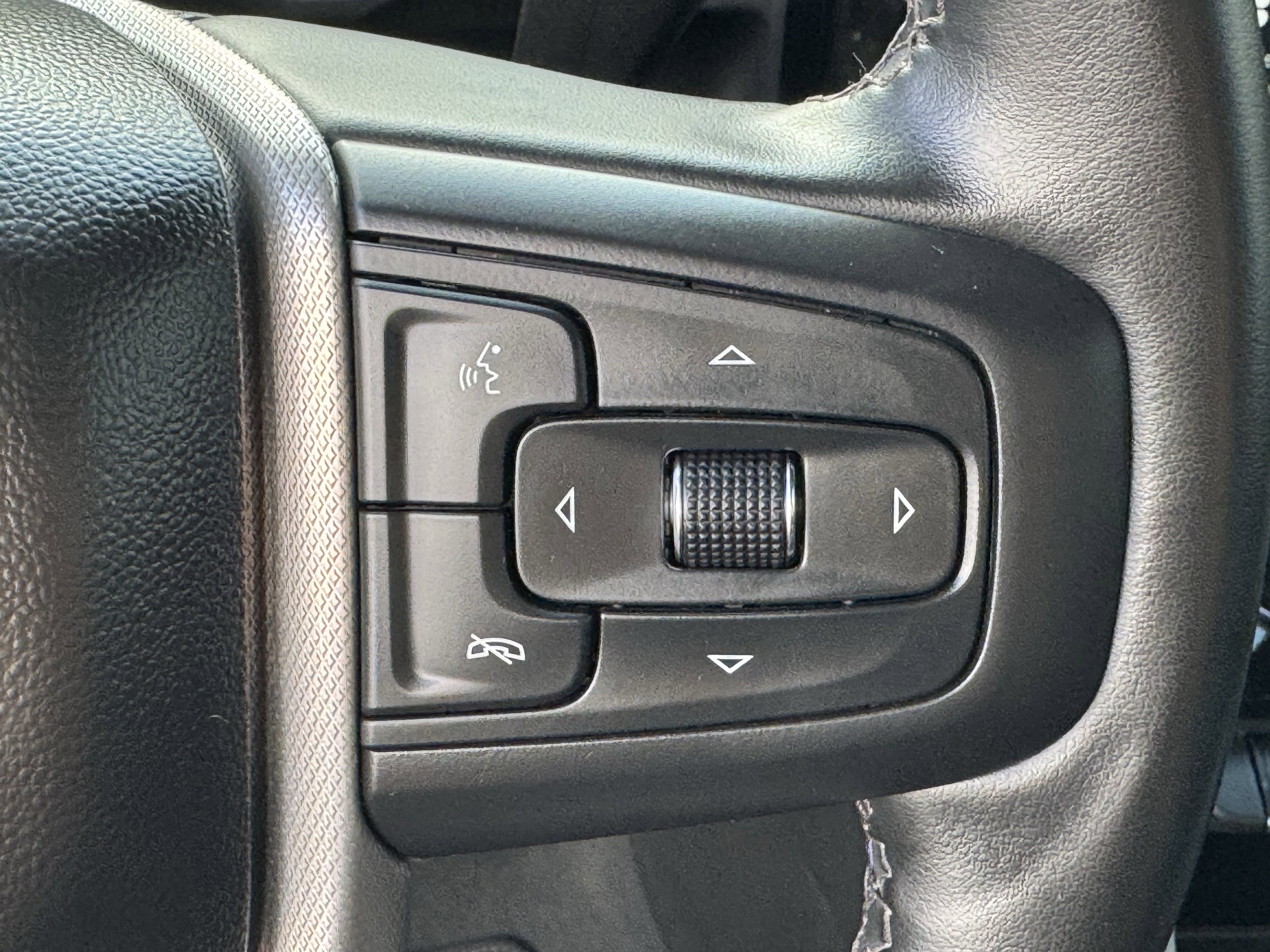 Used 2025 GMC Sierra 3500 Denali image 23