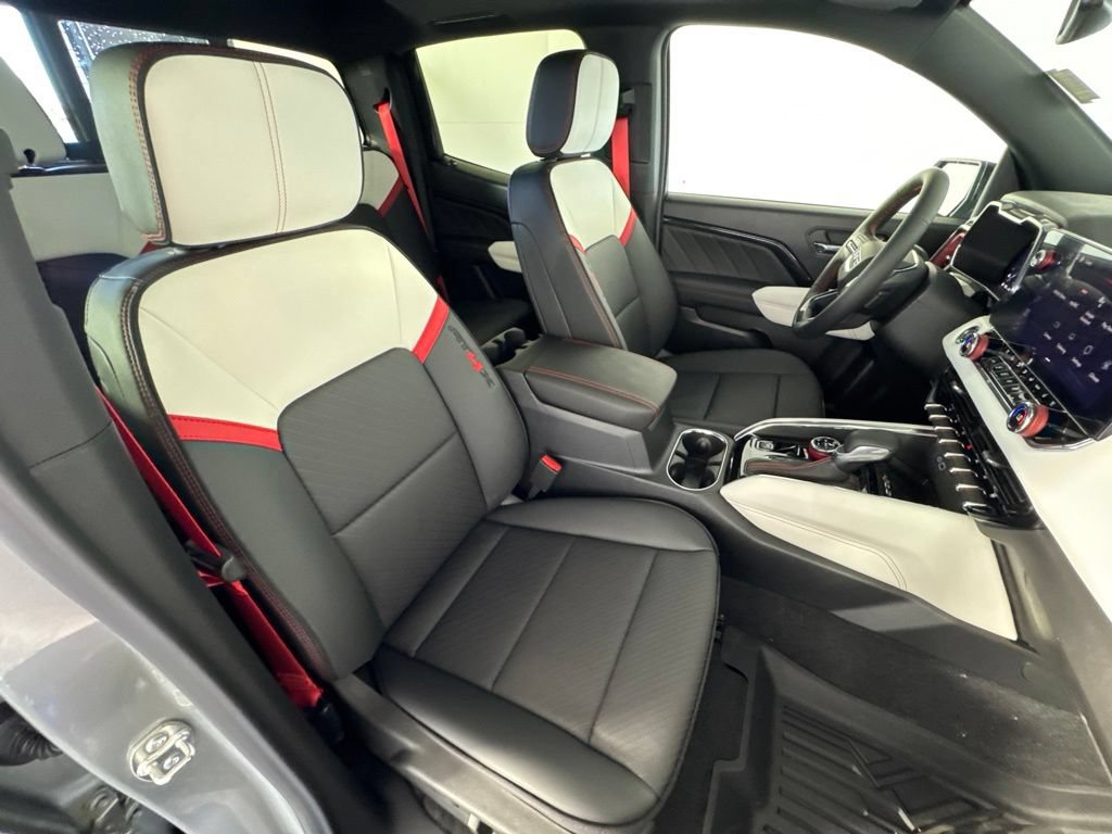 New 2026 GMC Canyon AT4X w/ LPO, Black Badging Package AWD/4WD image 35
