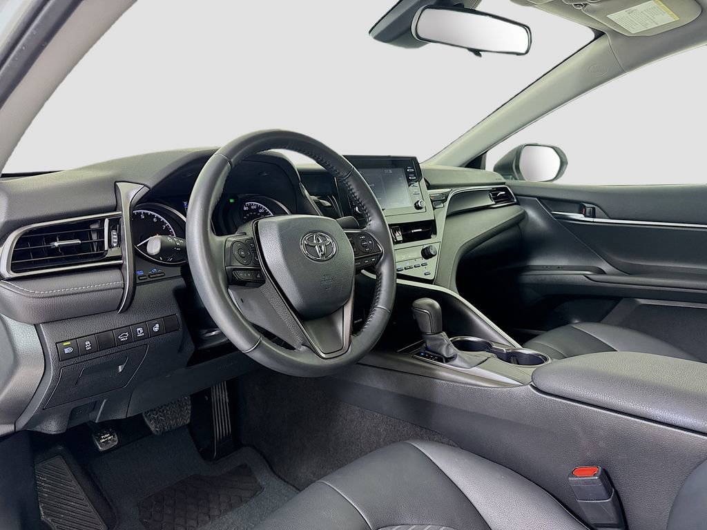 Used 2024 Toyota Camry SE FWD image 9