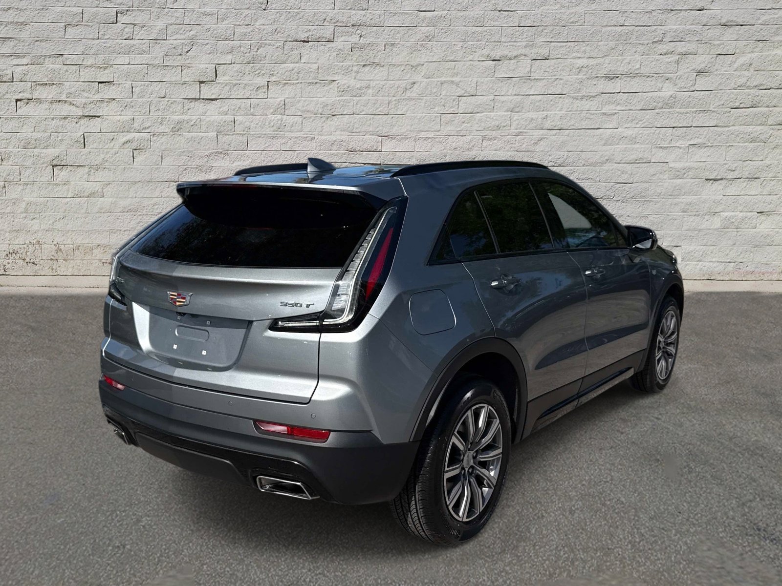 Used 2023 Cadillac XT4 Sport w/ Cold Weather Package image 5